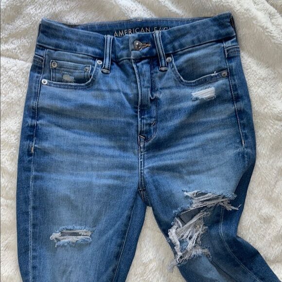 American eagle Distressed Blue Jeans size 4 - Picture 5 of 7